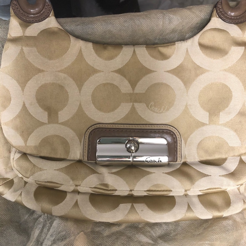 Couch purse
